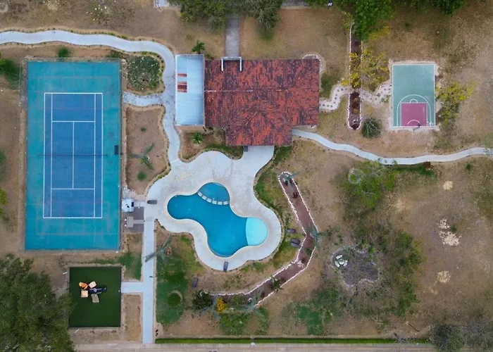 Pura Vida Retreat Your Charming In Сasa de vacaciones